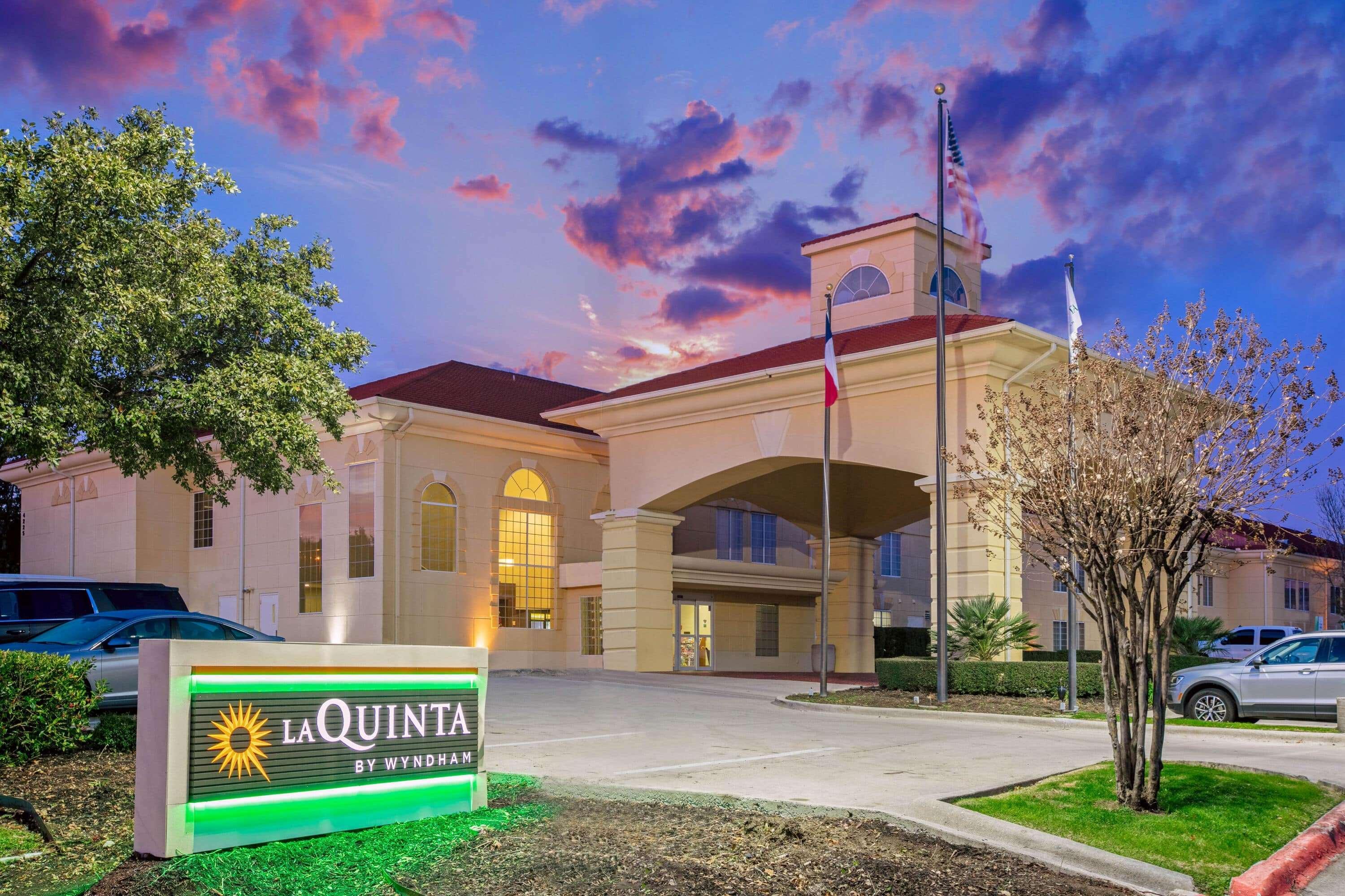 La Quinta By Wyndham Dallas - Las Colinas Hotel Irving Buitenkant foto